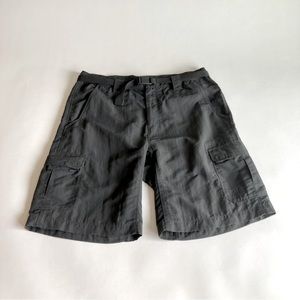 Men’s New The North Face Dark Grey Nylon Shorts size M